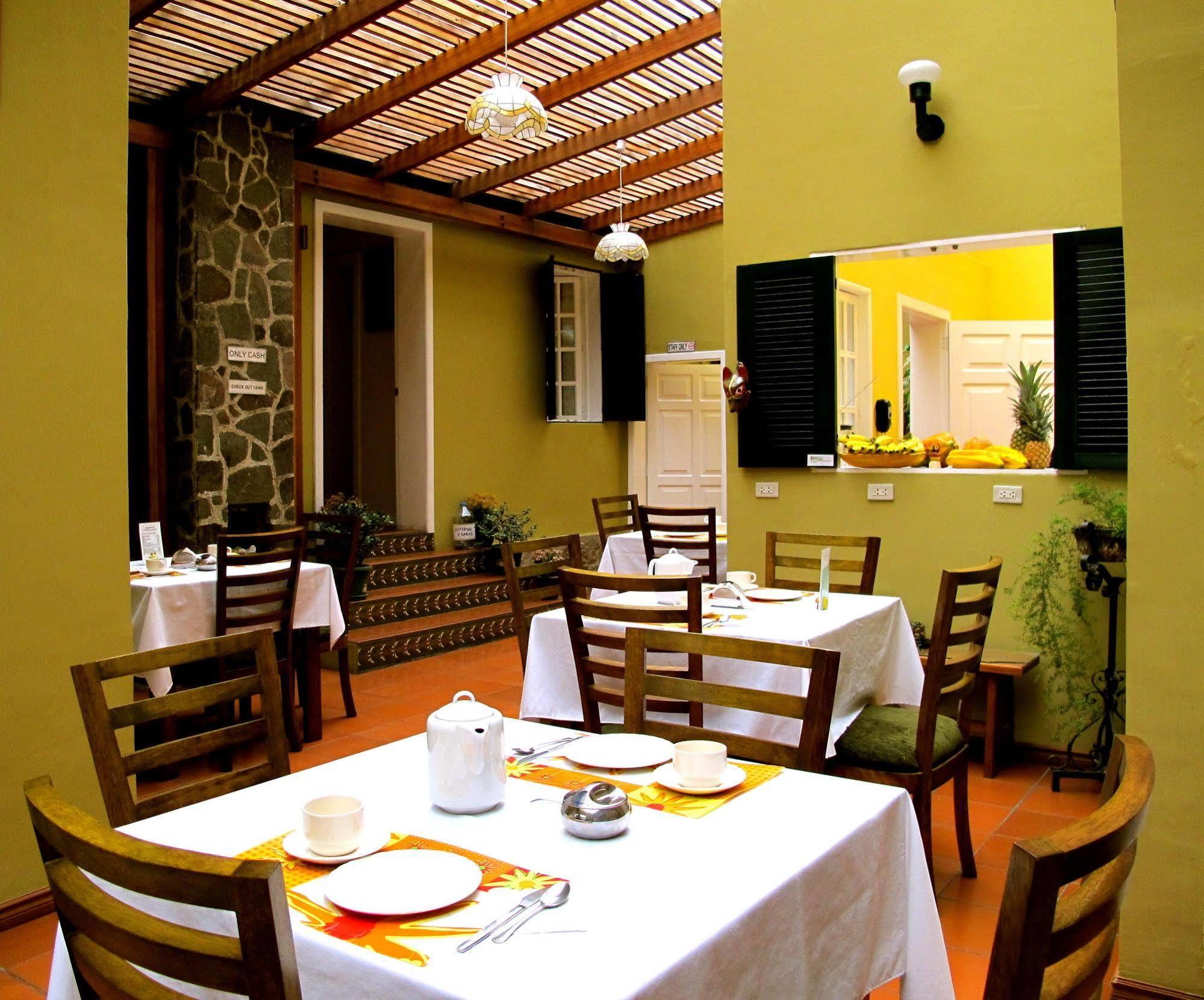 Hotel Cayman Quito Ngoại thất bức ảnh