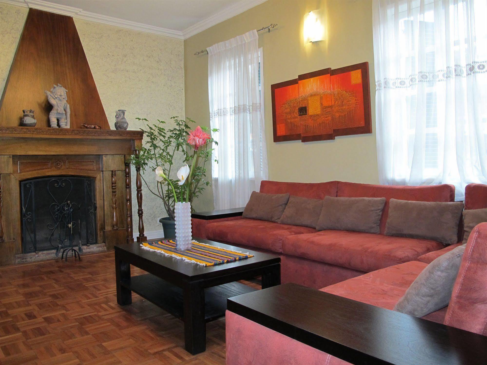 Hotel Cayman Quito Ngoại thất bức ảnh